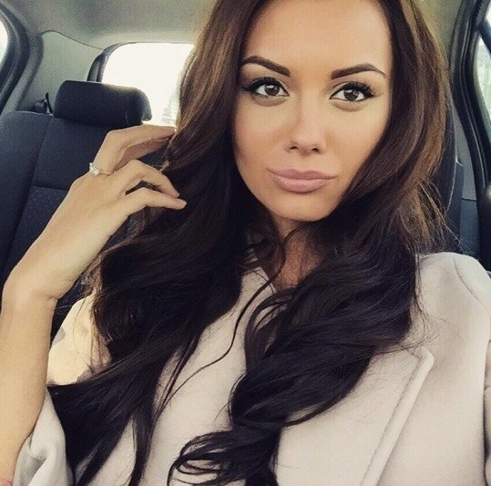 Со мной ты сможешь ощутить настоящее блаженство и страсть. У меня есть опыт и умение воплотить твои самые сокровенные фантазии. Я живу в Москве и готова встретиться с тобой в уютной и комфортной обстановке. Мои услуги включают массаж, оральные ласки и классический секс. У меня также есть отличные отзывы, подтверждающие мою профессиональность и умение доставить удовольствие. Посмотри мои фото, и ты убедишься, что я настоящая красотка. Расслабься и доверься мне, я сделаю все, чтобы ты почувствовал себя счастливым. 😘💋💦🔥🌹 София
